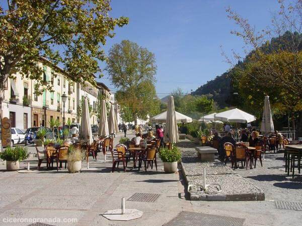 terraza en el paseo de los tristes 