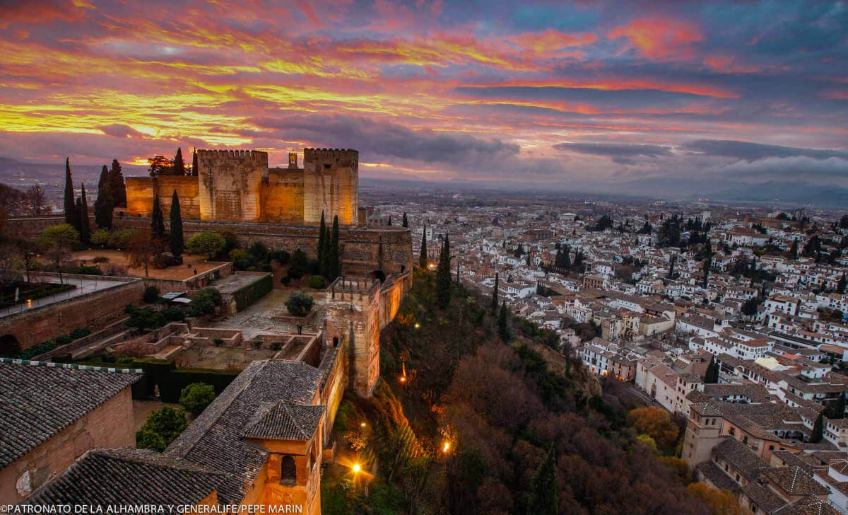 ver el atardecer en granada desde el Albaicin