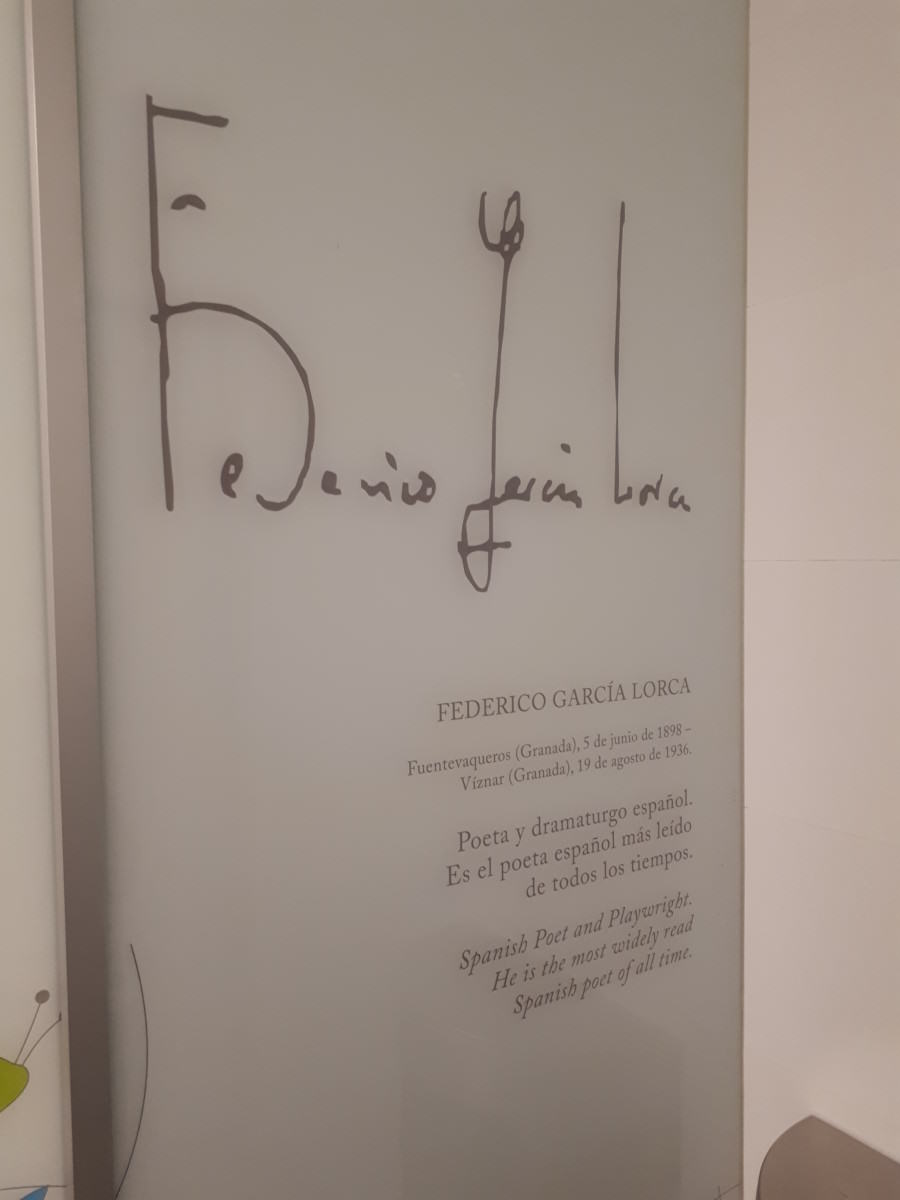 Federico García Lorca homenajeado en el aeropuerto de Granada