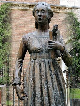 escultura de catalina de Aragón en granada