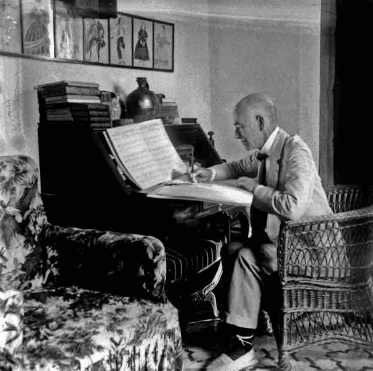 manuel de falla composing in granada