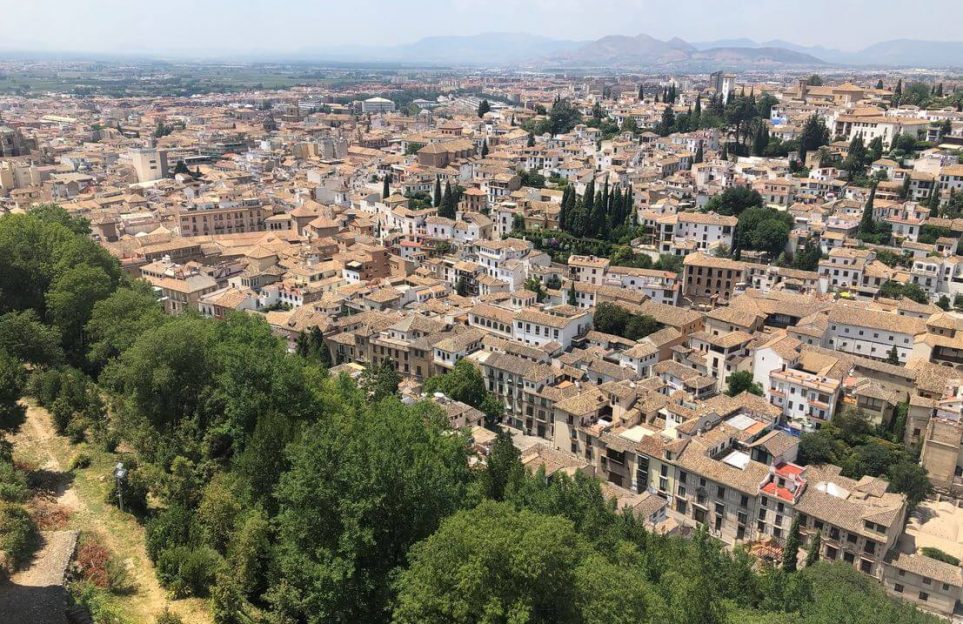 Alhambra y Albaicín: Miradas entre dos colinas
