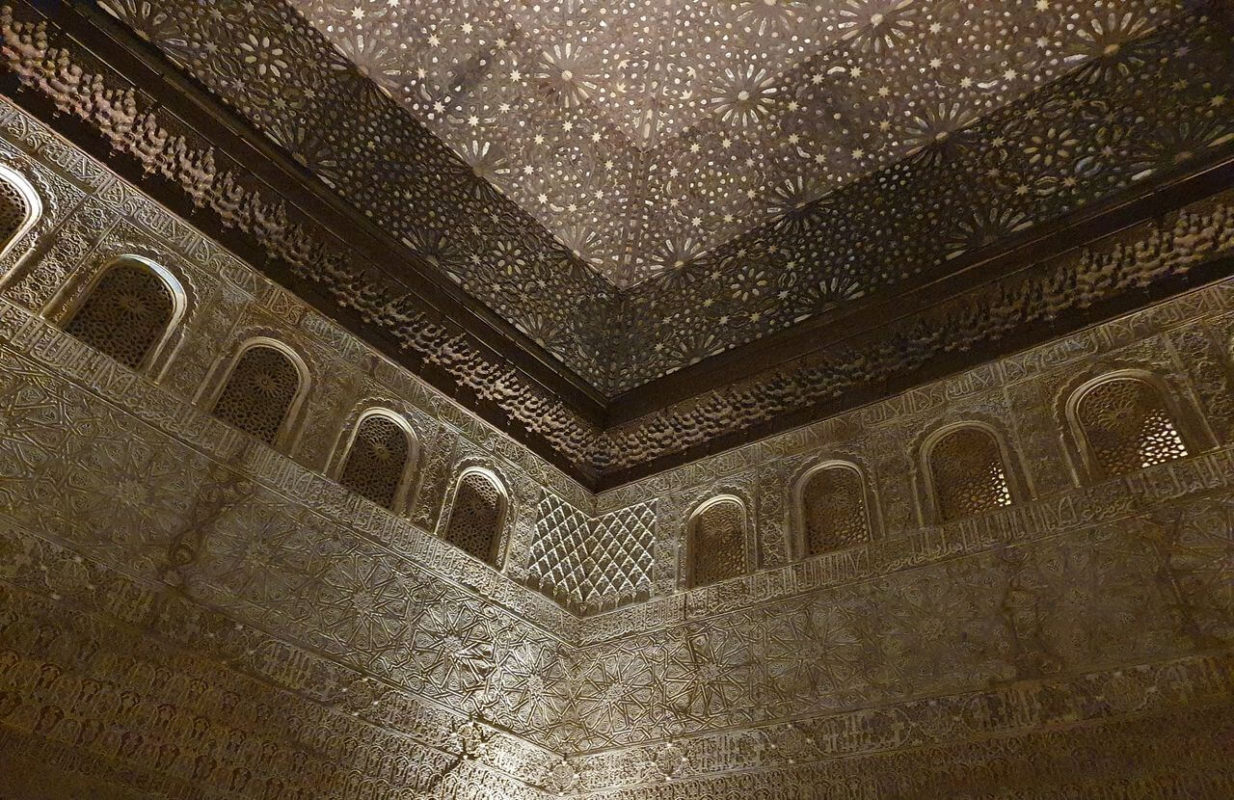 Visita privada nocturna de la Alhambra: soñando en los Palacios Nazaríes